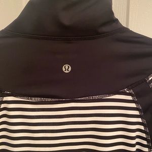 Lululemon workout long sleeve
